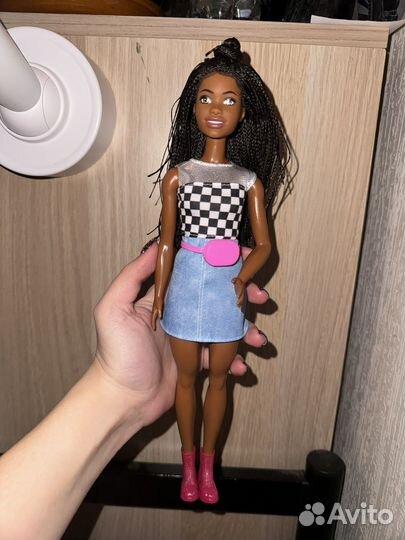 Коллекционная Барби Бруклин GXT04