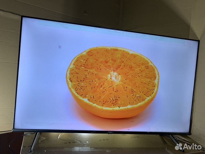 Большой безрамочный супер телевизор qled 127 см