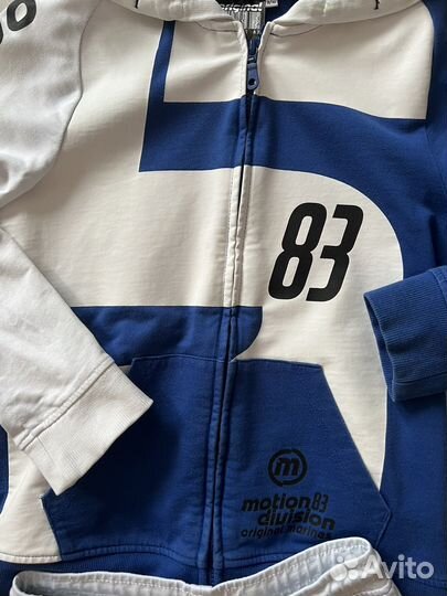 Костюм спортивный