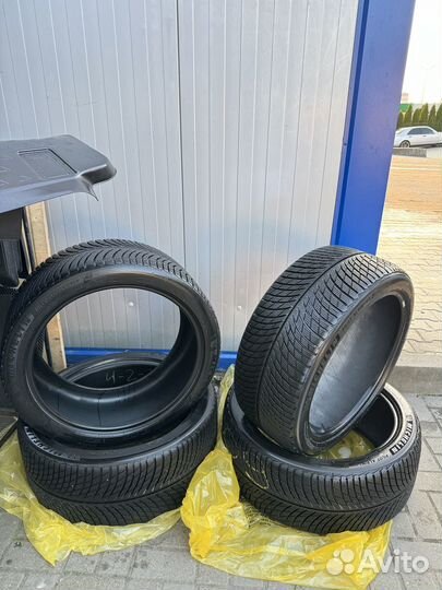 Michelin Pilot Alpin 5 SUV 285/35 R21 и 255/40 R21 105Y