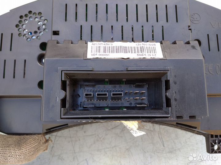 Панель приборов Шкода Октавия А5