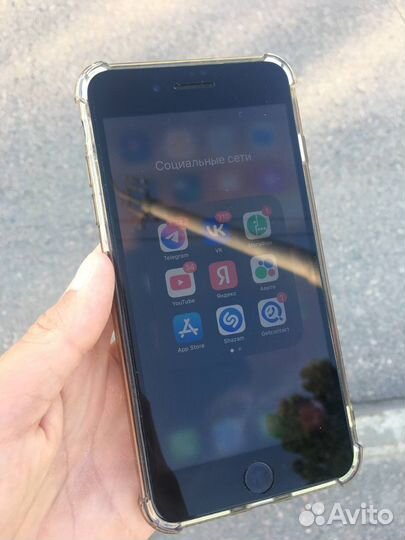 iPhone 7 plus 128гб
