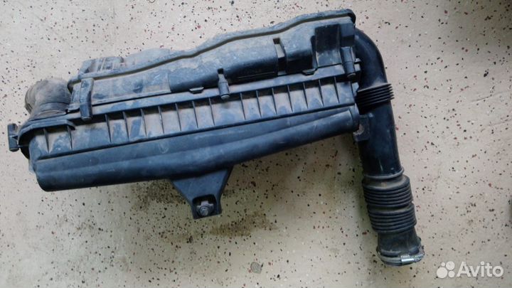 Корпус воздушного фильтра Peugeot 308