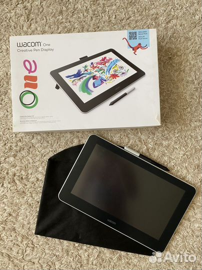 Графический планшет с экраном wacom one