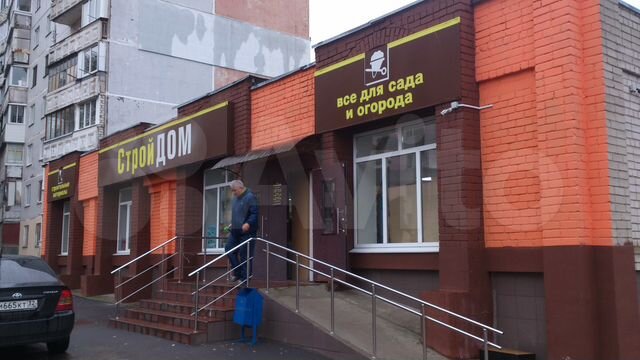 Ул ново советская 123. Магазин казанов в брянске в володарском районе. Брянск аренда. Арендую в брянске. Брянск новосоветская 124.