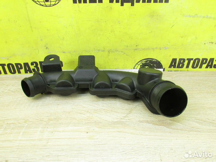 Peugeot 508 патрубок интеркулера