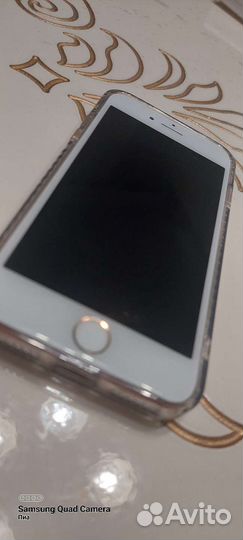 Телефон iPhone8