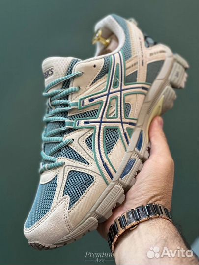 Asics беж-зелёные разм. 44