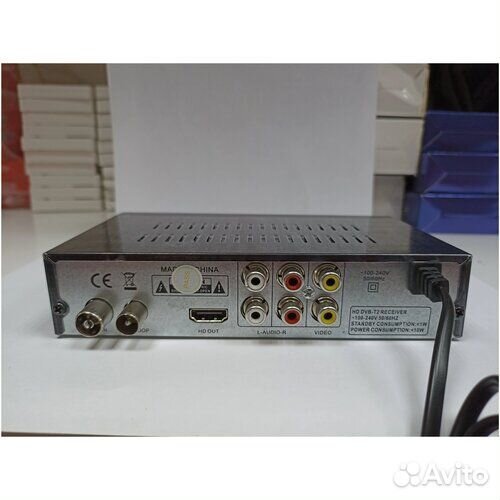 Тв-тюнер Yasin T8000 (DVB-T2/C) черный