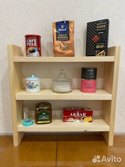 Полка настольная из массива дерева