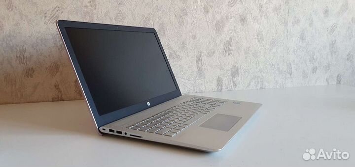 Тонкий, быстрый HP 15-CC i3-7100u/8Gb/ssd128+500gb