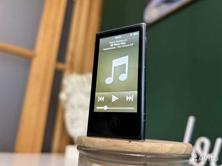 Плеер Apple iPod Nano (7-го поколения)