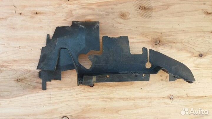 Воздуховод радиатора L Audi Allroad A6 C6 06-2012г