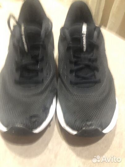 Кроссовки Nike revolution размер 41