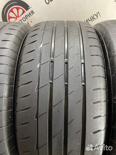 Bridgestone Potenza Adrenalin RE004 235/55 R17 103W