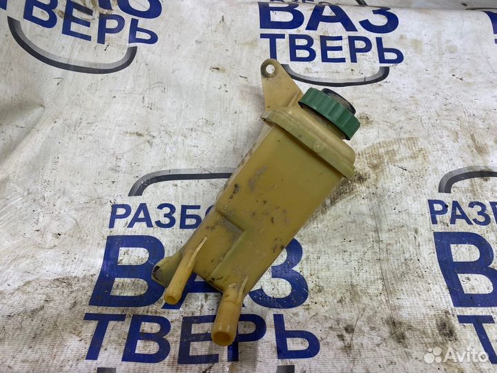 Бачок гур Пассат Б5