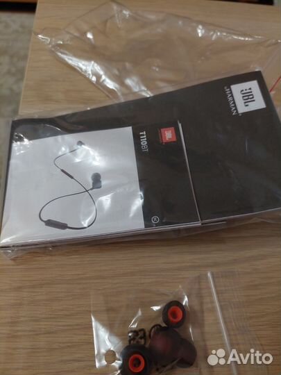 Беспроводные наушники JBL T110BT