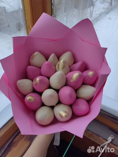 Клубника в шоколаде букеты