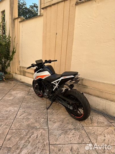 Ktm duke 390