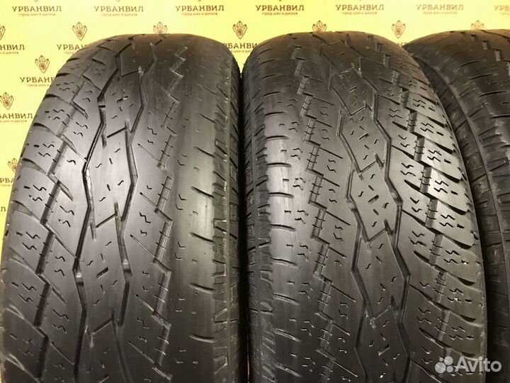 Toyo Open Country A/T Plus 215/70 R16 100H