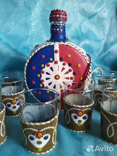 Фляга и стопки в кожаных чехлах. Югославия