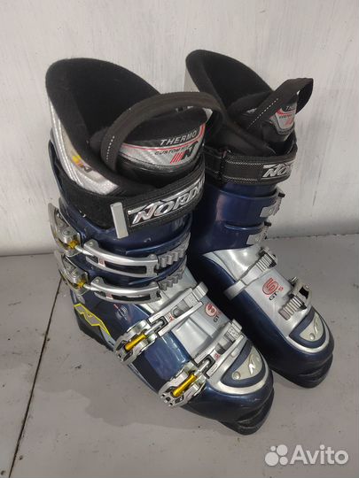 Горнолыжные ботинки