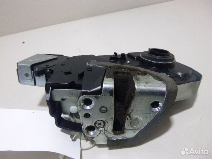 Замок багажника Toyota RAV4-3 2006-2013