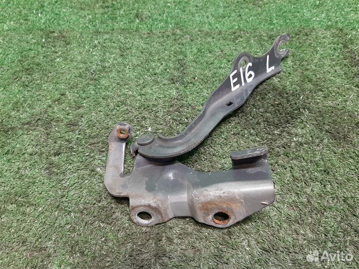 Петля капота левая Mazda 3 (BK) 2005