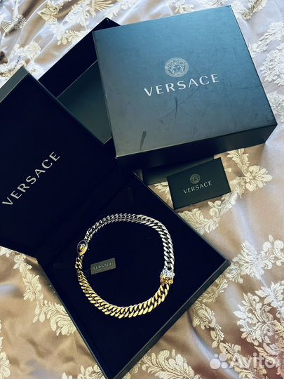 Колье Versace