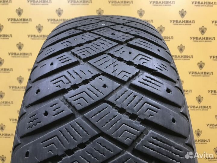 Goodyear Ultragrip Ice Arctic 205/60 R16 92T