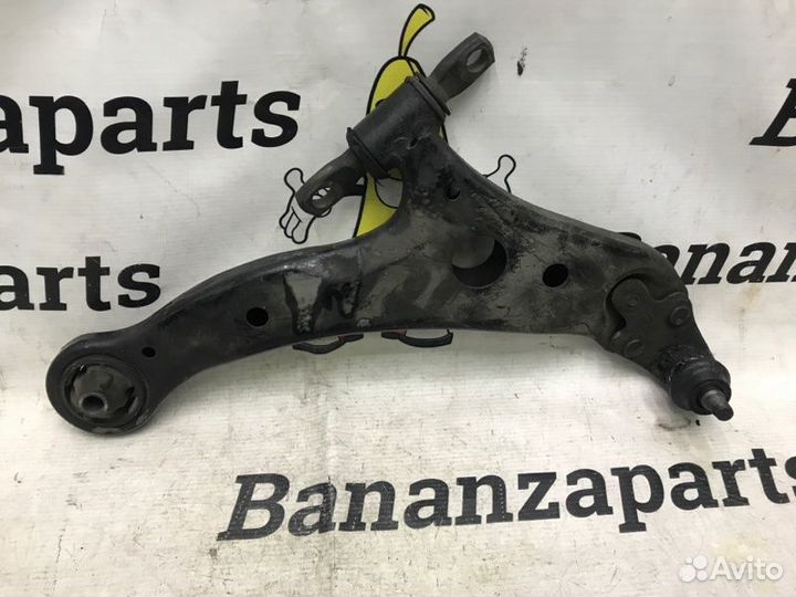 Рычаг передней правый Toyota Camry 40