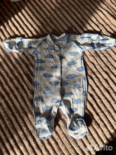 Конверт на выписку, одеяло с бантом, шапочкой