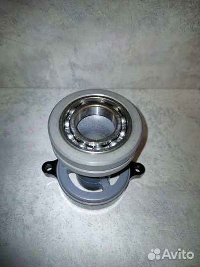 Обойма гребного вала Suzuki DT40 DF40-60