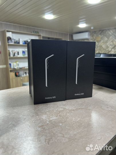 Samsung Galaxy S25, 12/256 ГБ