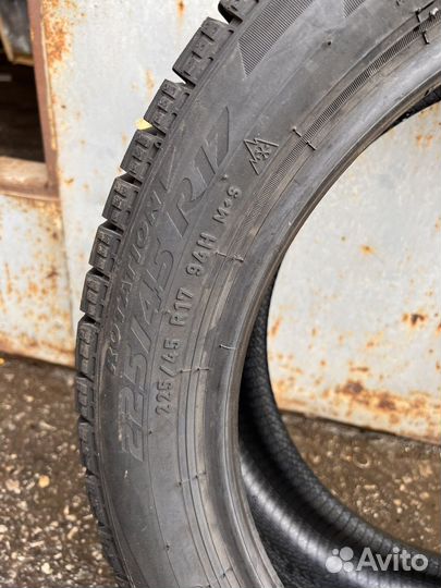 Pirelli Ice Zero FR 225/45 R17 94H