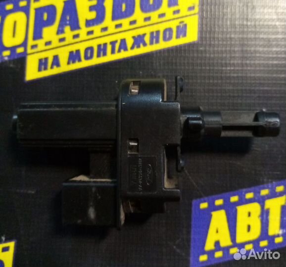 Датчик педали сцепления Ford Focus