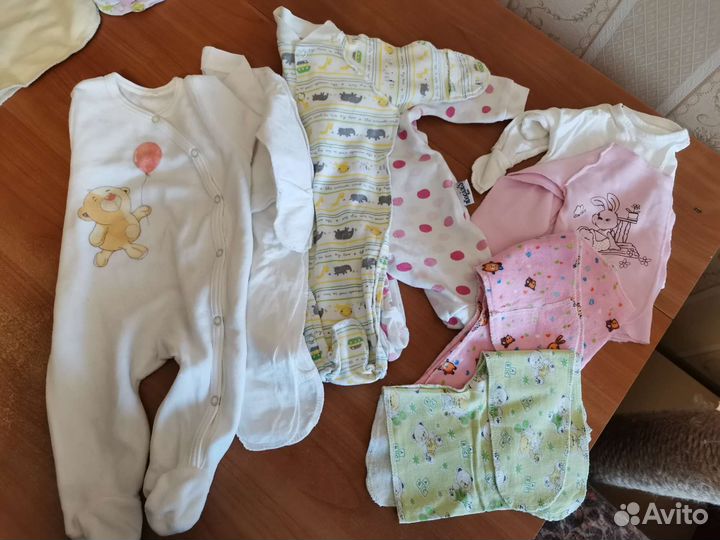Отдам детские вещи пакетом от 0 до 3 мес