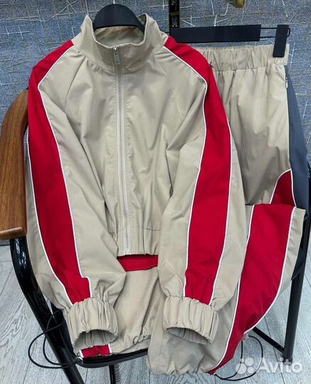 Костюм спортивный с подкладом 44-46