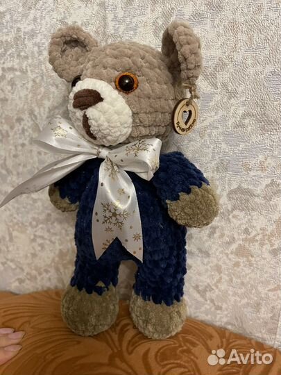 Вязаная игрушка мишка амигуруми