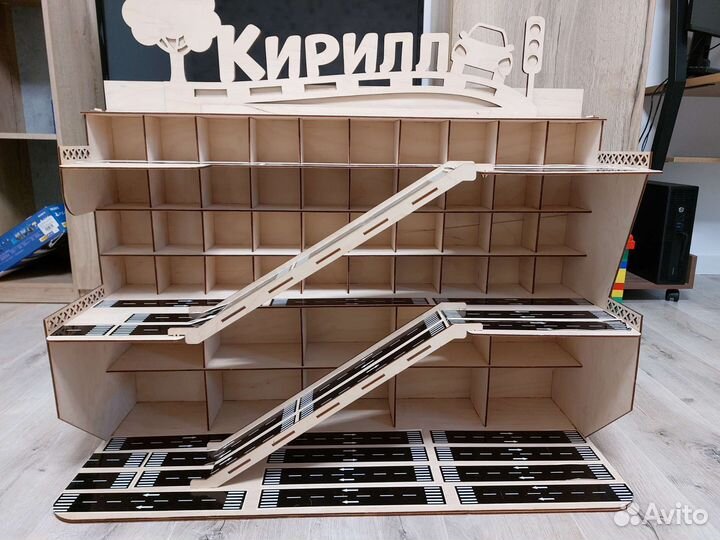 Гараж-парковка из дерева