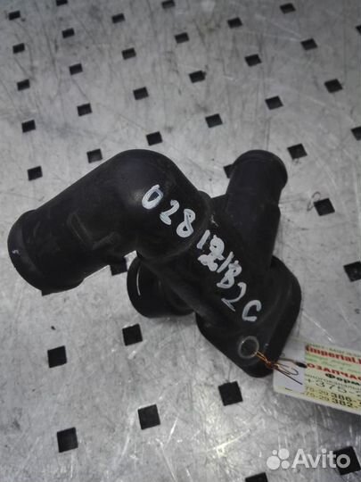 Фланец двигателя системы охлаждения Volkswagen Gol