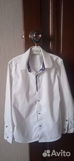 Рубашки школьные на мальчика, размер 134-140