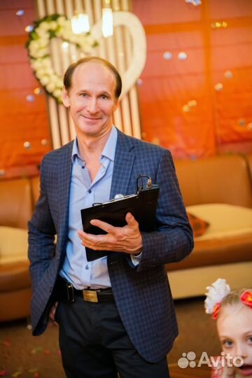 Ведущий, тамада. певец, ди джей Андрей Турушев