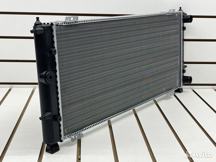 Радиатор охлаждения volkswagen Transporter T4