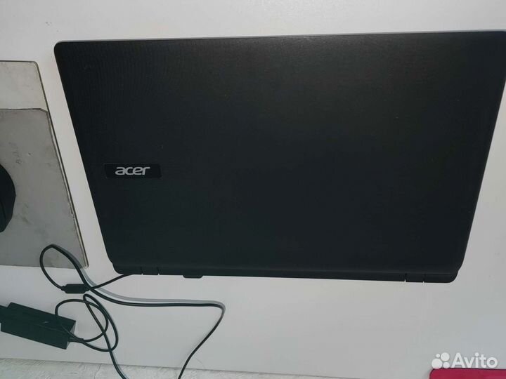 Ноутбук acer es1-732-p3zg