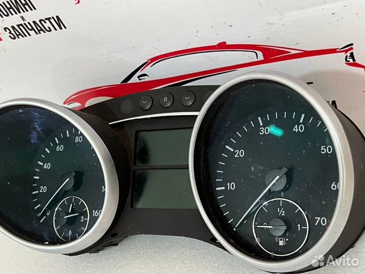 Щиток приборов Mercedes W164 ML A1645404047