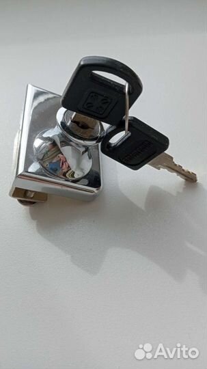 Замок для стекла