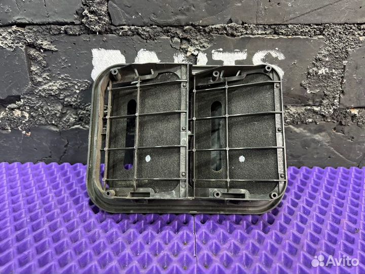 Клапан вентиляции Nissan Tiida C11