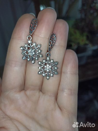 Серьги под серебро