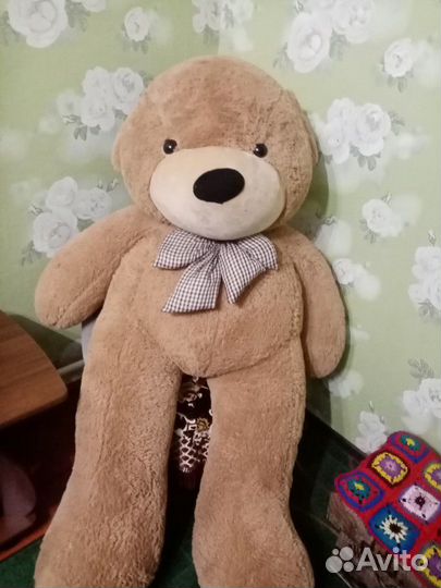 Плюшевый медведь